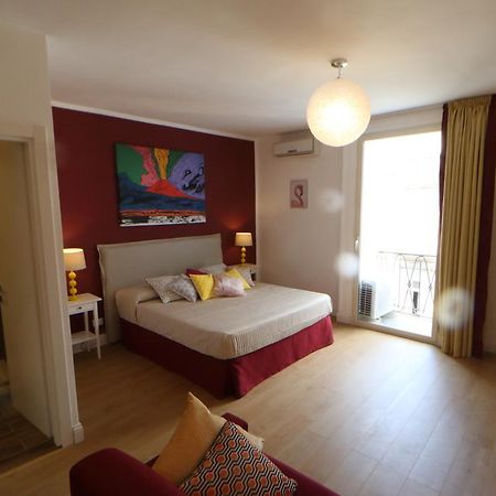 נאפולי Toledo Boutique Studio Apartments מראה חיצוני תמונה