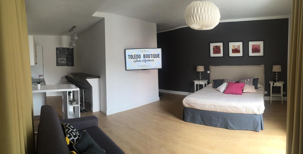נאפולי Toledo Boutique Studio Apartments מראה חיצוני תמונה