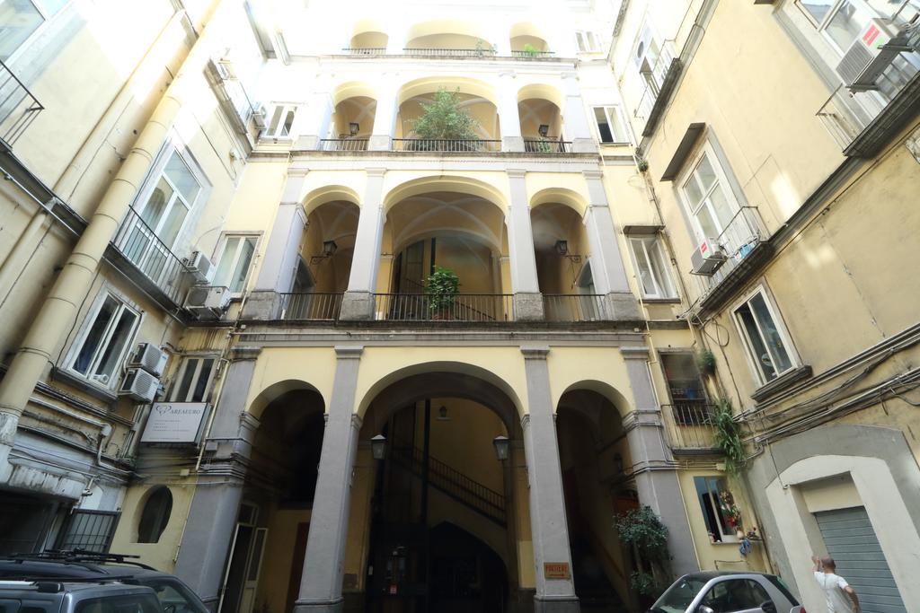 נאפולי Toledo Boutique Studio Apartments מראה חיצוני תמונה